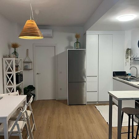 Apartamento Turistico Damajuana Parking Free Espartinas Kültér fotó